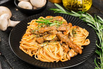 Pasta with Beef Tenderloin and Mushrooms