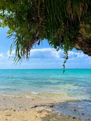沖縄の青い空と海