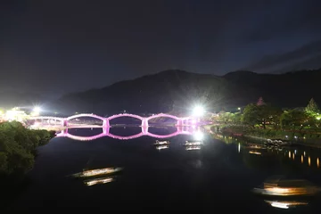 Photo sur Plexiglas Le pont Kintai Nuit du pont Kintai ! Préfecture de Yamaguchi Tourisme Yokoyama Iwakuni Été au Japon Pont de Kintaikyo