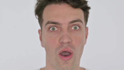 Obraz premium Face Close Up of Shocked Young Man