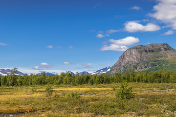 hiking the kungsleden in swedisch lapland, beautiful mountain scenery