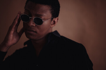 Obraz premium Young man with eyewear