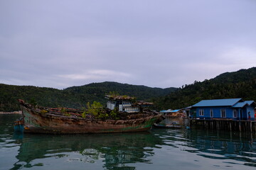 Indonesia Anambas Islands - Old vietnamese fishing shipwreck