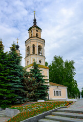 Fototapeta na wymiar The bell tower of the Christian church in Vladimir, Russia