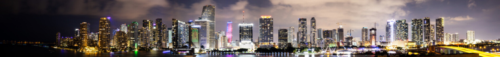 Fototapeta na wymiar Nighttime Panorama of Miami Skyline