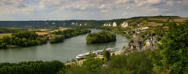 Obraz premium landscape photography from the city of the andelys in Normandy