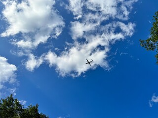 青空と飛行機