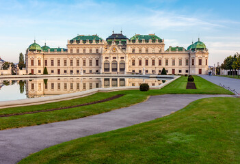 Fototapeta na wymiar Upper Belvedere palace in Vienna, Austria