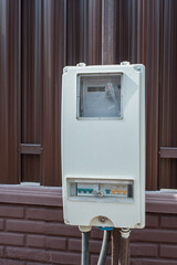 watthour meter amp of electricity of use at home