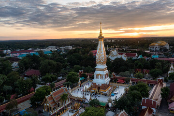 Naklejka premium Phra That Phanom, a respectful of Nakhon Phanom People to Gold pagoda, settle in the center of the temple.