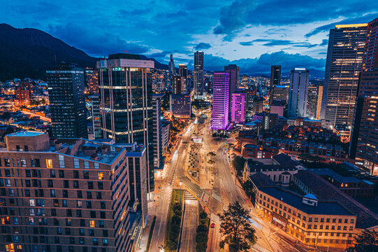 Paisaje urbano de la ciudad de Bogot&aacute;, Colombia, ubicada en sur am&eacute;rica.