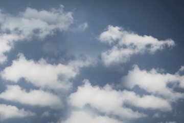 Obraz premium Cloud on grey sky 