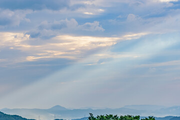 蔵王山麓　幻想の朝日
