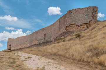 Fototapeta na wymiar Medieval castle of San Esteban de Gormaz (Soria, Spain)