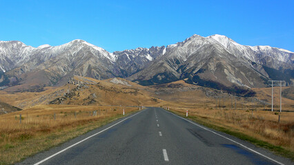 Fototapeta premium Road through the Southern Alps of New Zealand near Castle Hill