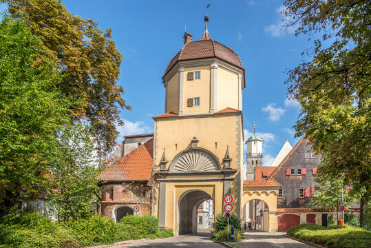 View at the Westertor in the streets of Memmingen in Germany
