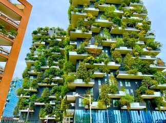 Bosco Verticale, the tree in the city of Milan