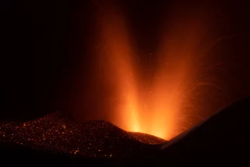 Crédence de cuisine en verre imprimé les îles Canaries Le volcan Tajogaite est entré en éruption le 19 septembre 2021 aux îles Canaries.