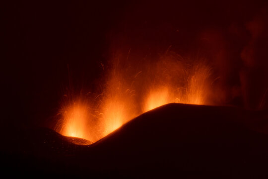 Pyroklasten Bilder Durchsuchen 1,708 Archivfotos, und