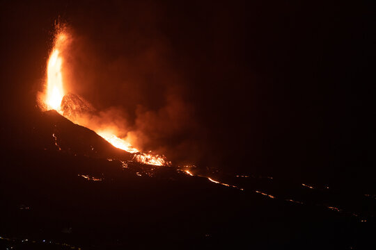 Pyroklasten Bilder Durchsuchen 1,195 Archivfotos, und