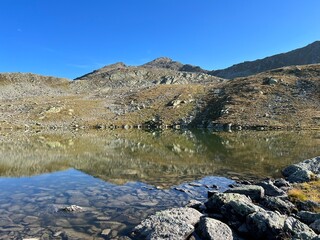 Alpine lakes above the Flüelapass mountain pass and in the Silvretta Alps (Swiss Alps massif), Davos - Canton of Grisons, Switzerland (Kanton Graubünden, Schweiz)