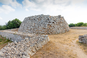 Talayot de poblado talayótico de Trepucó, en la isla de Menorca Islas Baleares, España). Uno de los yacimientos prehistóricos más representativos de la isla. © Concept Island