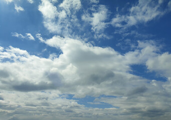 Fototapeta na wymiar 푸른하늘과 석양의 하늘 사진