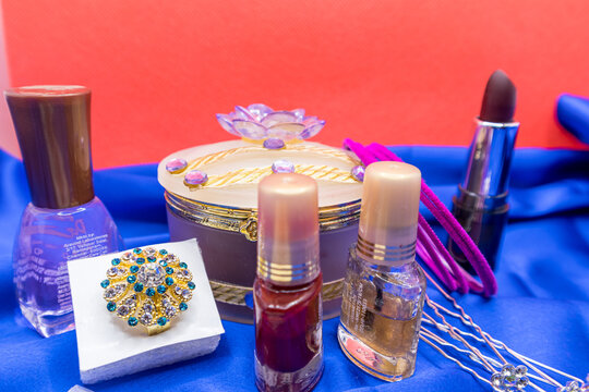 Some imitated jewelry and make-up items