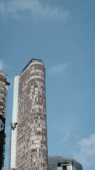 Fototapeta na wymiar building with sky