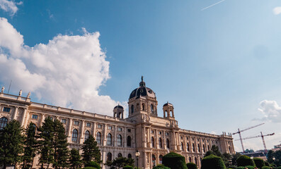 Obraz premium beautiful facade of the museum of natural history vienna in austria on a sunny day