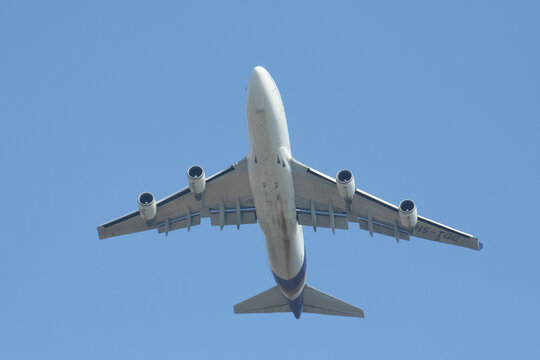 HS-TGO Boeing 747-400 of Thaiairway.