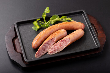 牛タンソーセージ