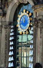 Blaue Uhr im Zwinger in Dresden