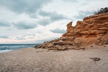 Felsen am Strand Spiaggia di Scivu auf Sardinien Italien