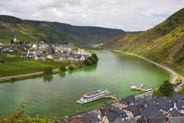 Aerial view of the Moselle valley with vineyards and the villages Ellenz-Poltersdorf and Beilstein - obrazy, fototapety, plakaty