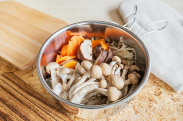 きのこのお吸い物の具材