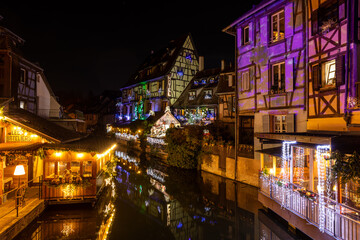 Fototapeta na wymiar A beautiful cityscape at the famous Christmas market in Colmar in France.