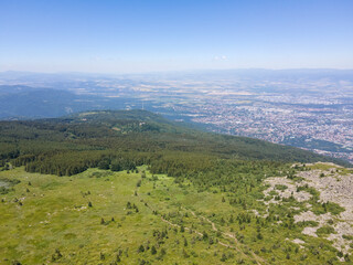 Naklejka premium Aerial view of Vitosha Mountain near Kamen Del Peak, Bulgaria
