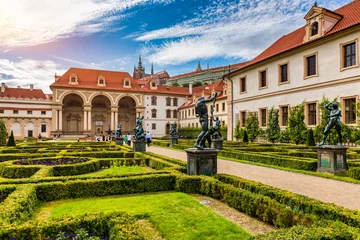 Rugzak Waldstein palace garden (Valdstejnska Zahrada) and building of the Senate of Czech Republic in Prague. Wallenstein Palace Gardens, Prague, Czech Republic, Europe © daliu