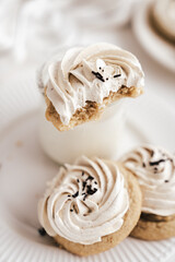 cookies with butter cream nutmeg sweet dessert cafe
