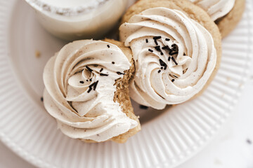 cookies with butter cream nutmeg sweet dessert cafe