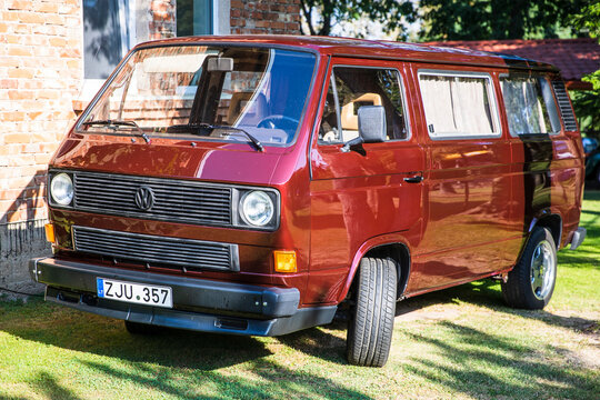 Vilnius Lithuania 2022-09-01
1981 Volkswagen Transporter T3 classic German popular van