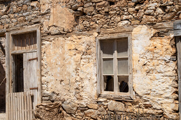 Fototapeta na wymiar Old house ruins on Spionalonga, Crete