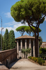 Obraz premium Temple of Hercules (Tempio di Ercole Vincitore) is located on the territory of the Bull Forum.