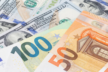 Obraz premium several euro and United States dollars banknotes