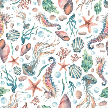 Seashells, starfish, seahorses and jellyfish, corals and bubbles. Watercolor illustration on a white background. Seamless pattern. For fabric, textiles, wallpaper, clothing beach, summer accessories