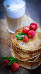 pancakes with berries