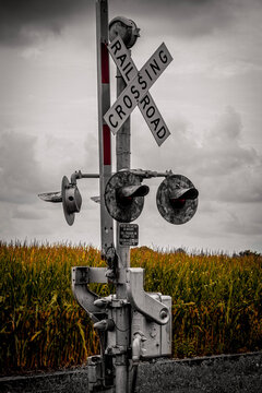 railroad crossing sign