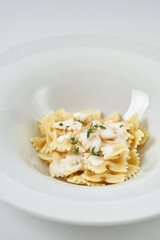 pasta with butter and lots of cheese