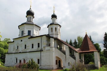 Fototapeta na wymiar Ancient Smolensk Church in the village of Borodino, Mozhaysk district, Russia